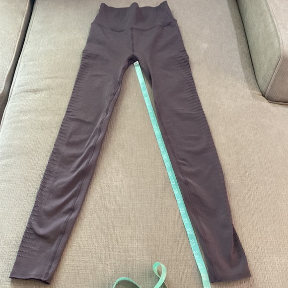 Fabletics High Waited Sculptknit Dot Leggings - Size Extra Small or Small - Picture 5 of 8